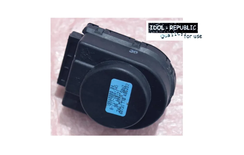 Junkers - 87172043450 - Motor für Wassergruppe 8717204424 Antrieb Dreiwegeventil