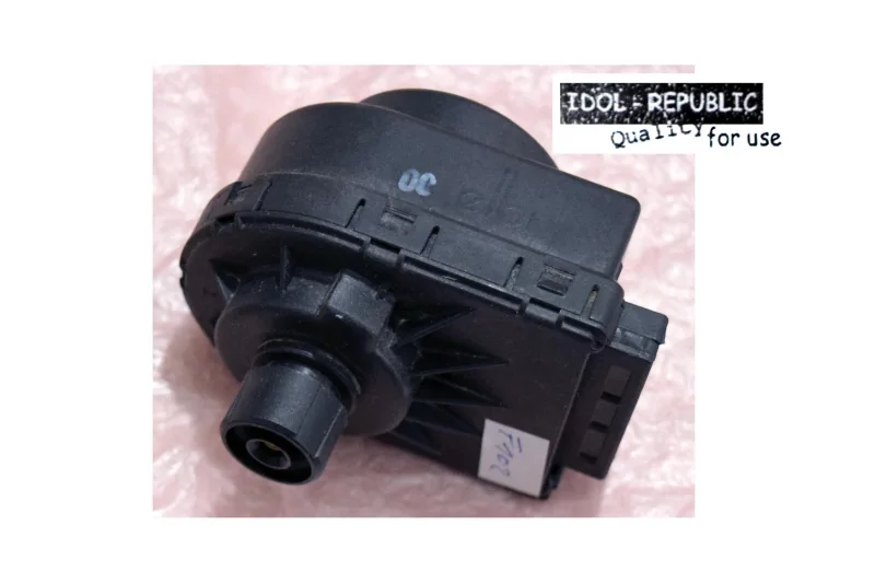 Junkers - 87172043450 - Motor für Wassergruppe 8717204424 Antrieb Dreiwegeventil