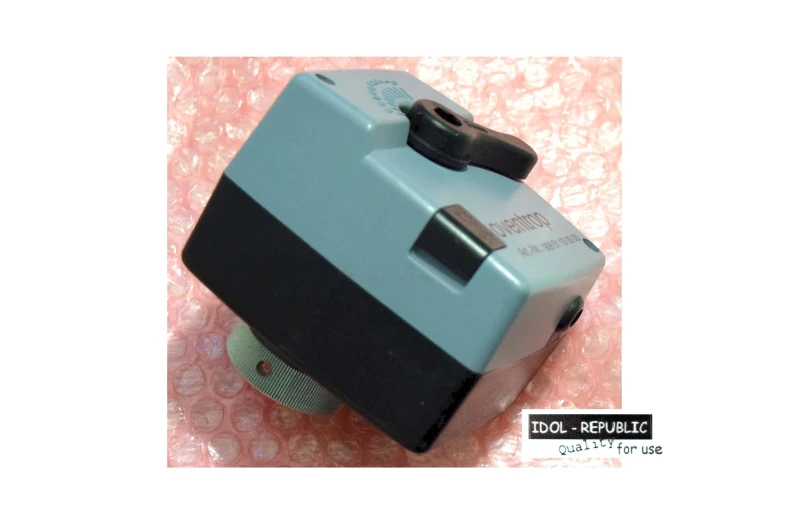 Oventrop 909 51 10 00 00 - Stellantrieb 24V~ Motor Antrieb für Kugelhahn Ventil